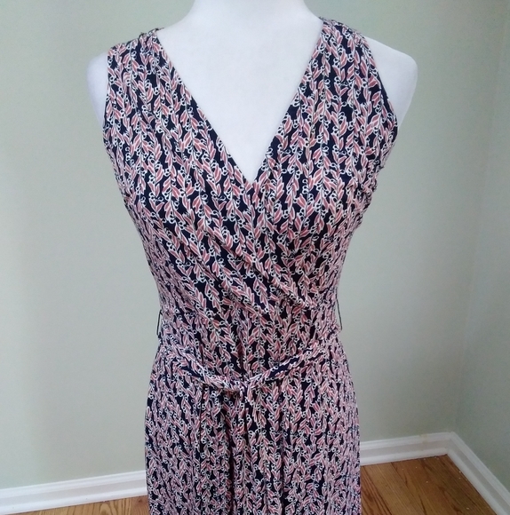 LOFT Dresses & Skirts - LOFT print faux wrap dress